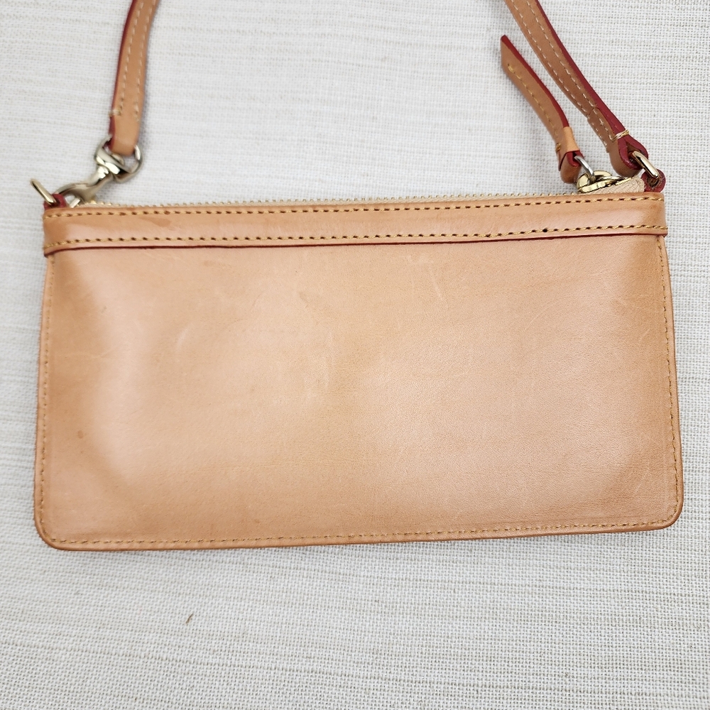 Dooney & Bourke Tan Natural Leather Wristlet Pouch Clutch - Picture 6 of 17